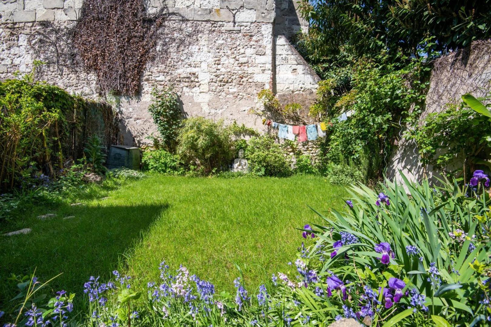 In The Heart Of Silence - Nice House Tours Eksteriør billede